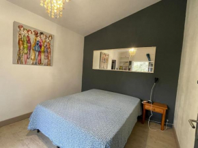 Grand T2 sous les pins